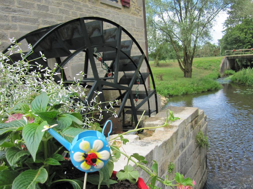 Отель Moulin De Petoulle Charenton-du-Cher Экстерьер фото